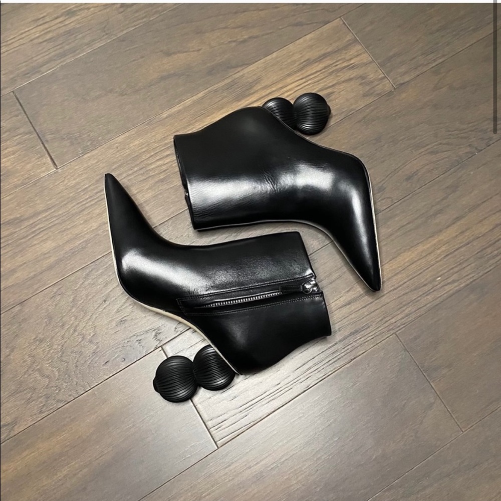 Cam black boots